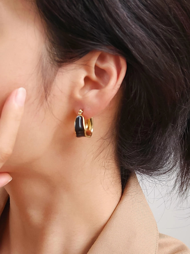Candide Black Classic Hoop Earring