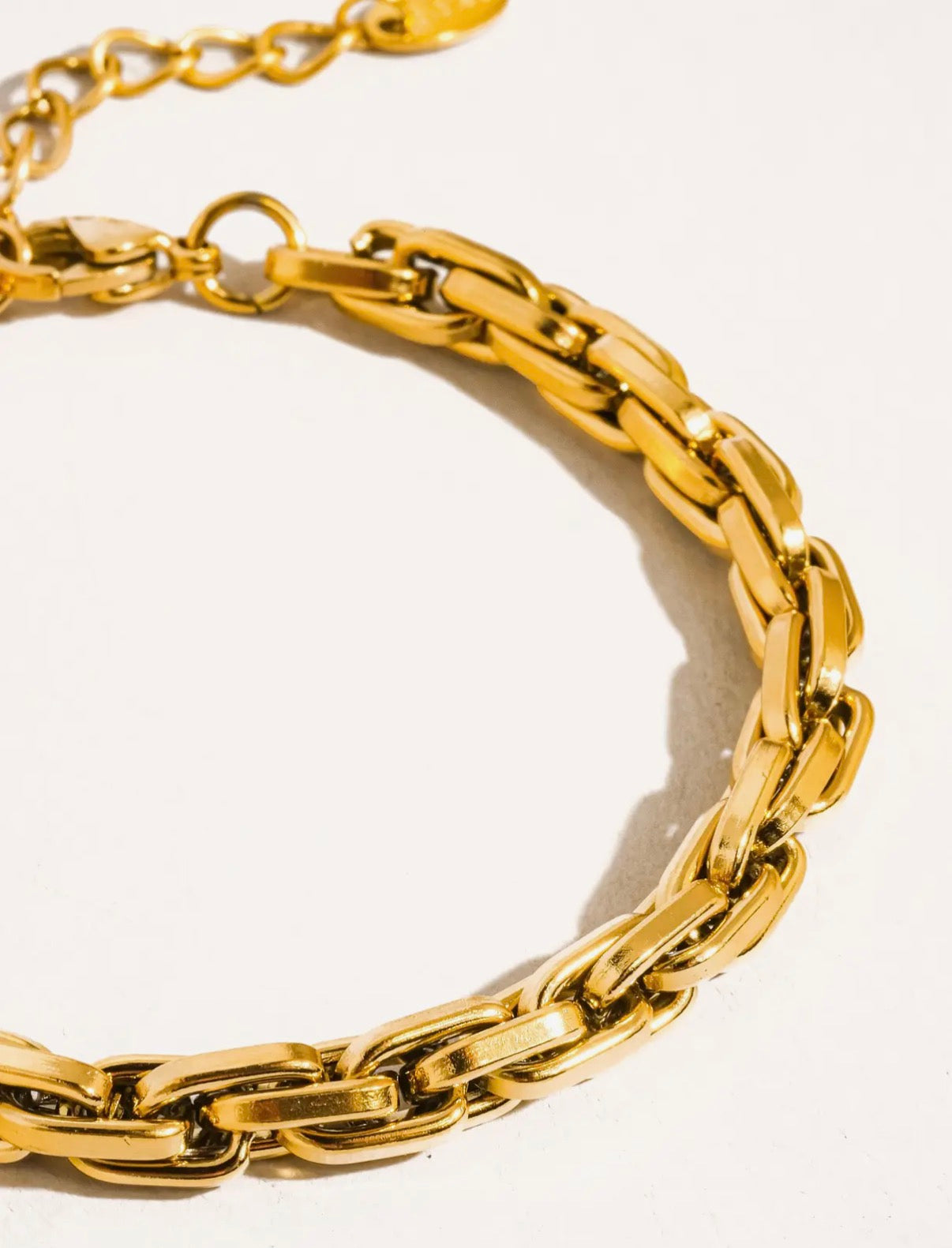 Kolt Thin Chain Bracelet