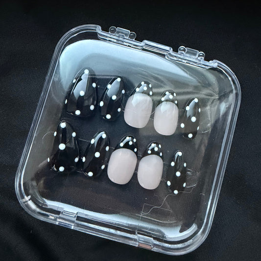 Black and White Dot Mix
